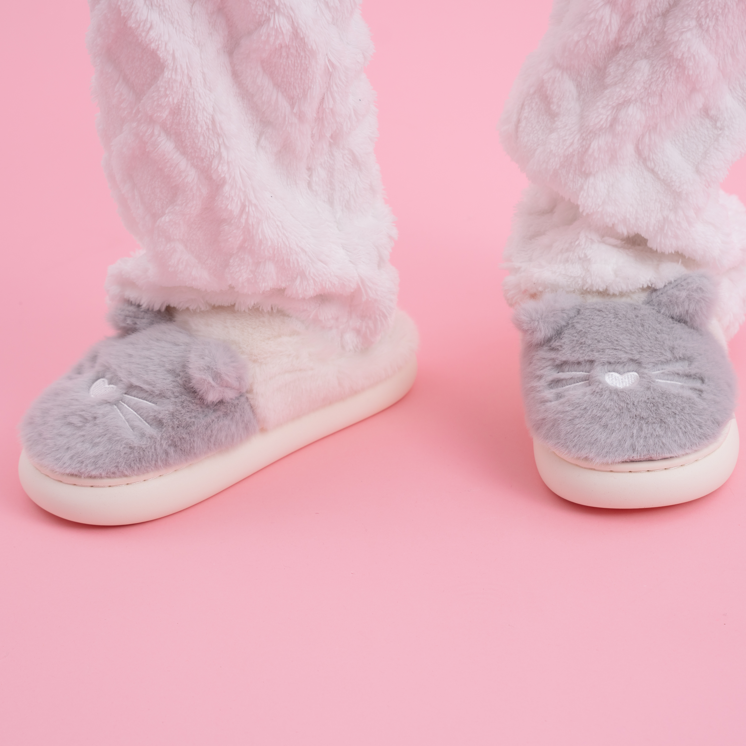 Mira Slippers